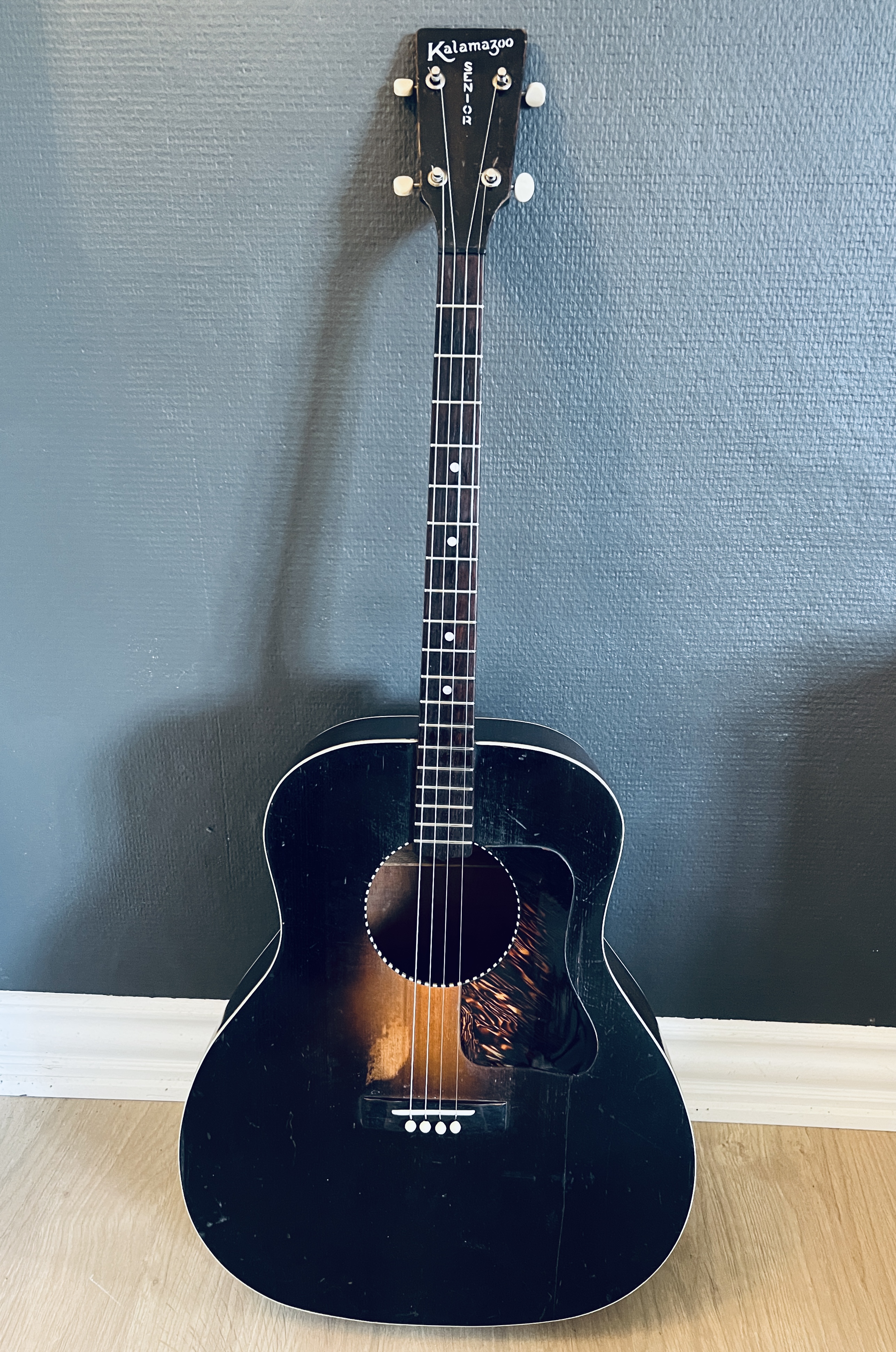 Kalamazoo Senior Tenor Guitar